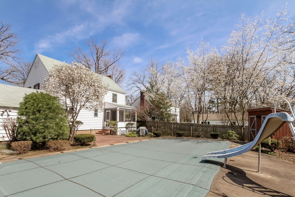 70 Tiffany Street Springfield, MA 01108 - Photo 20 of 24 Gallery Image 20