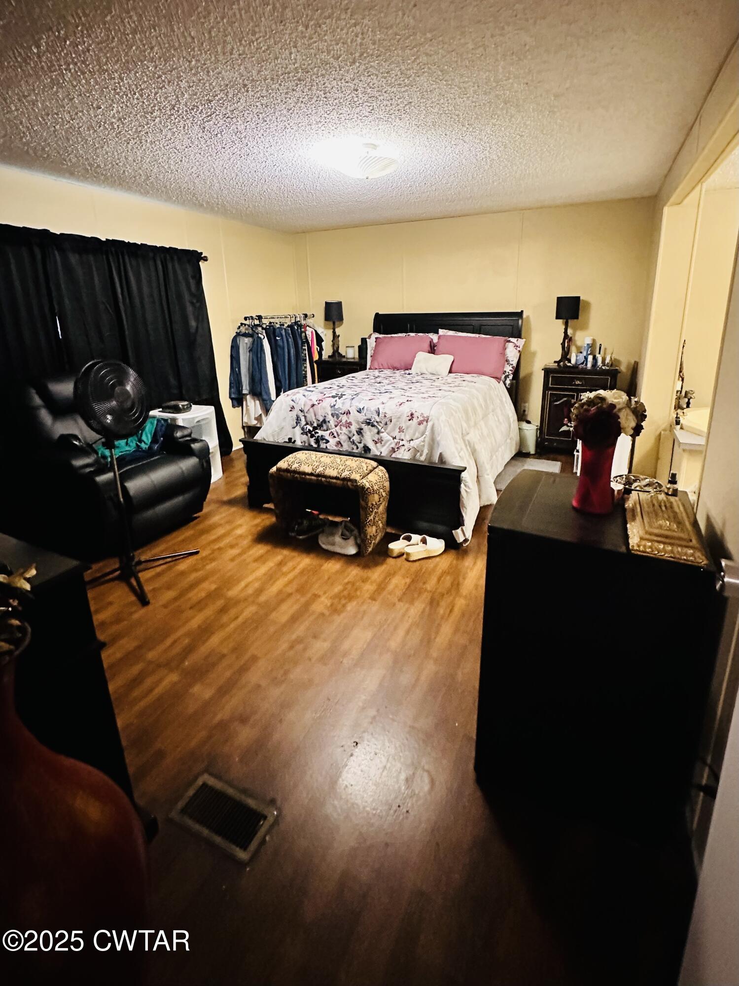 1730 Stallings Road Humboldt, TN 38343 - Photo 8 of 21 a bedroom with furniture and a bed