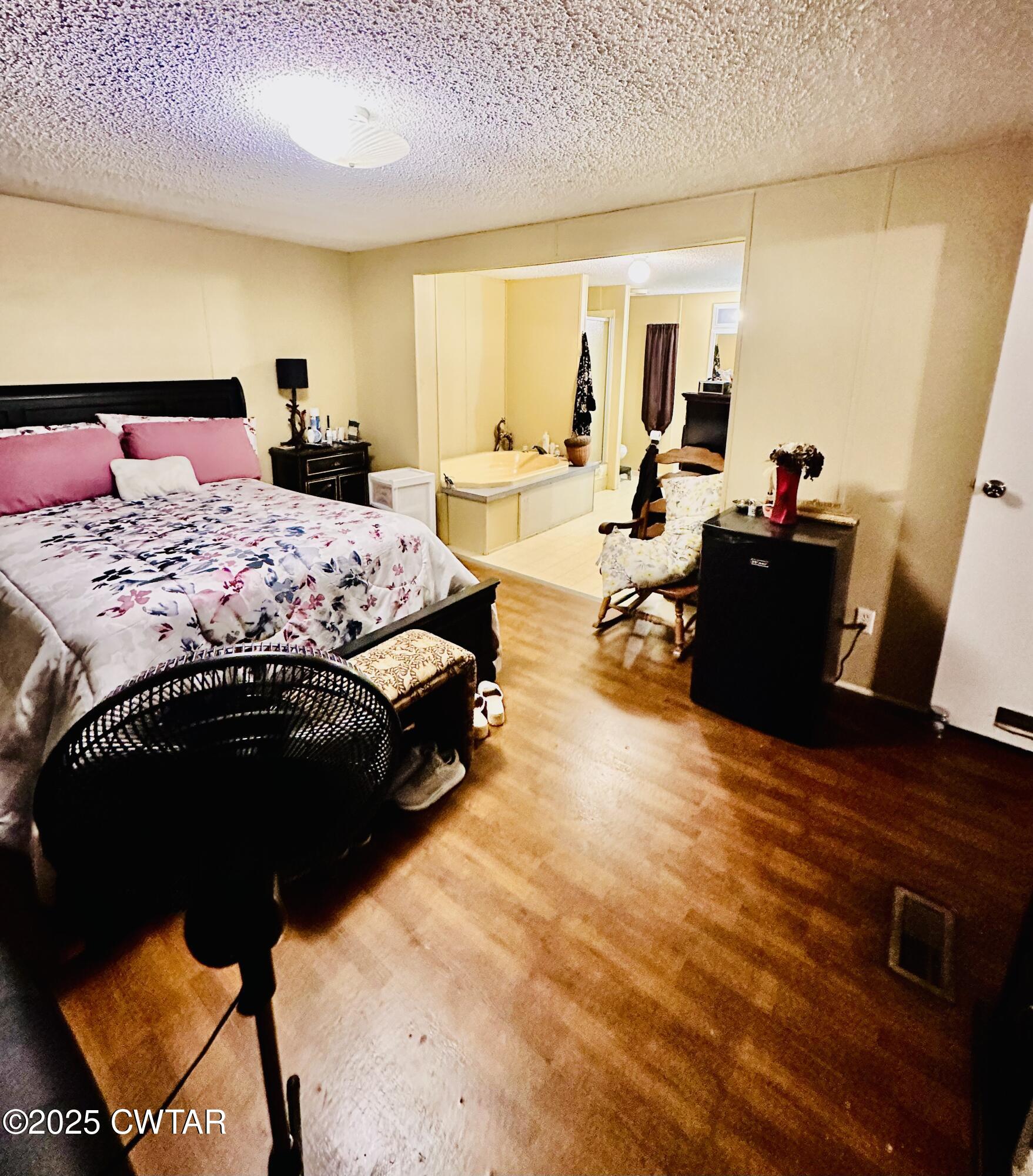 1730 Stallings Road Humboldt, TN 38343 - Photo 10 of 21 a bed room with a bed and a view of balcony