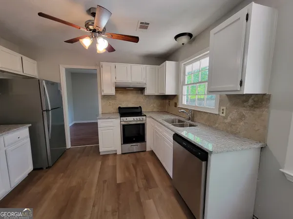 $1,850 | 679 Wellington Way, Jonesboro, GA 30238