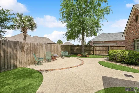 $585,000 | 13652 Kings Ct Avenue, Baton Rouge, LA 70810