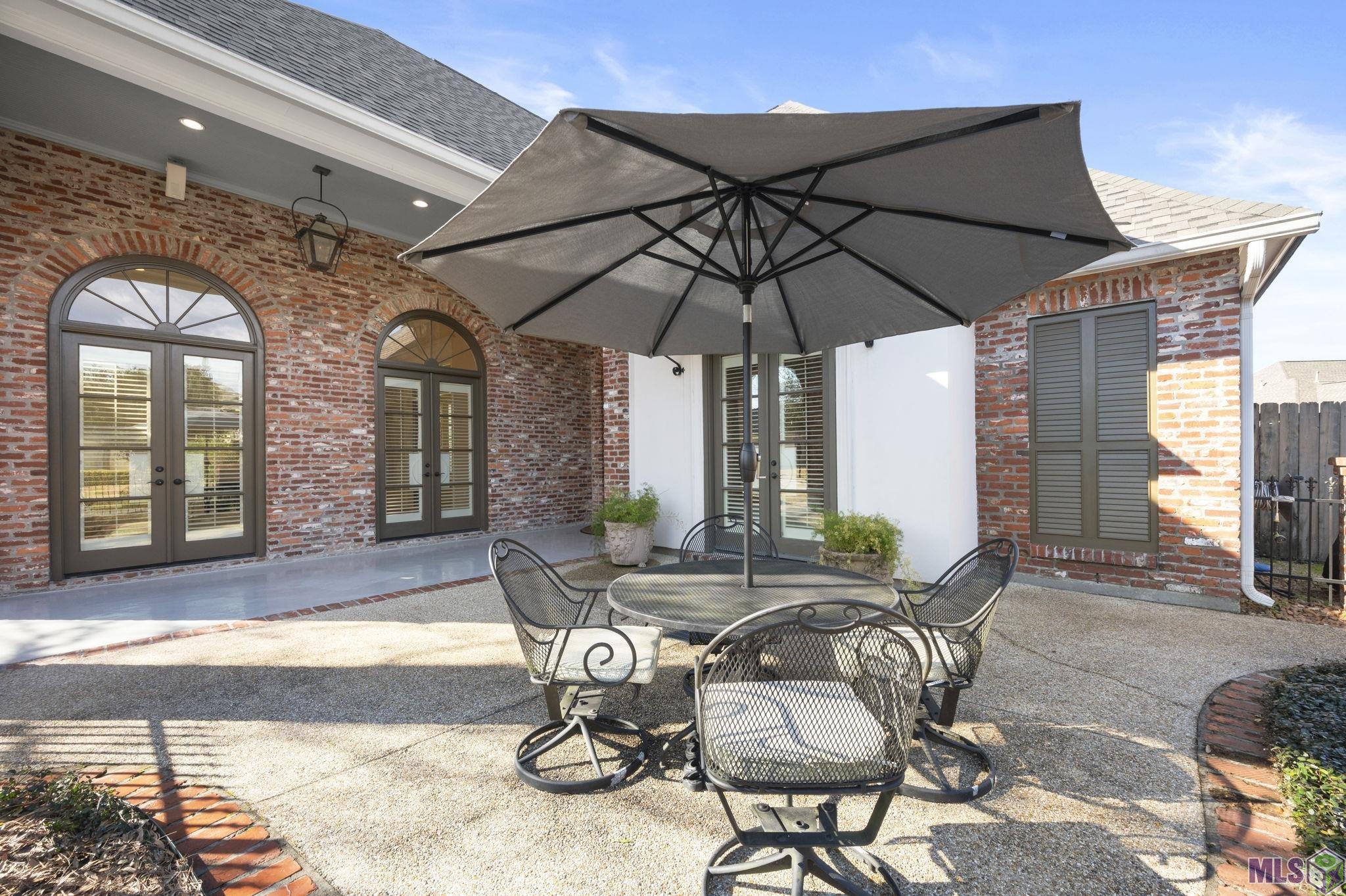 13652 Kings Ct Avenue Baton Rouge, LA 70810 - Photo 3 of 35