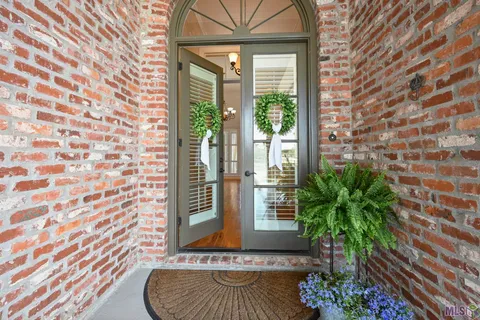 $585,000 | 13652 Kings Ct Avenue, Baton Rouge, LA 70810