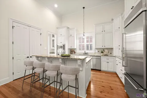 $585,000 | 13652 Kings Ct Avenue, Baton Rouge, LA 70810