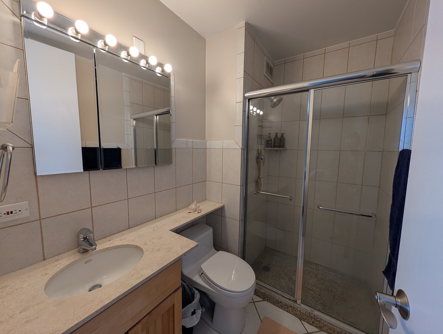 720 West Gordon Terrace, Unit 6K Chicago, IL 60613 - Photo 21 of 33