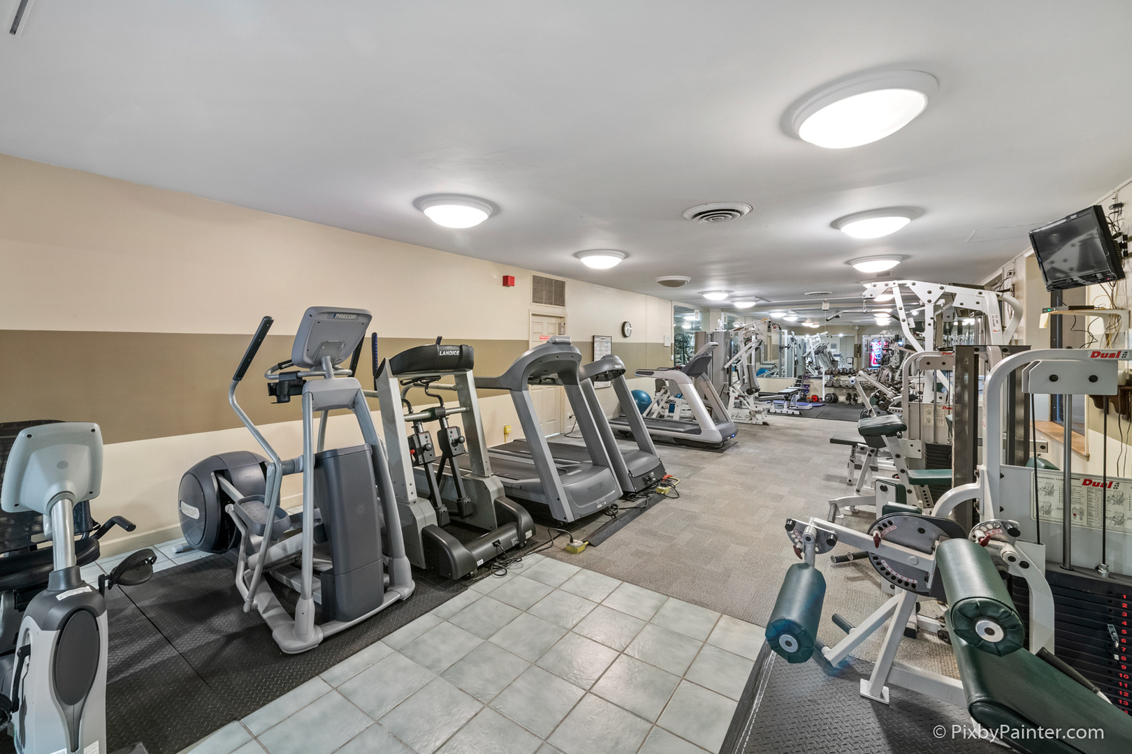 720 West Gordon Terrace, Unit 6K Chicago, IL 60613 - Photo 27 of 33