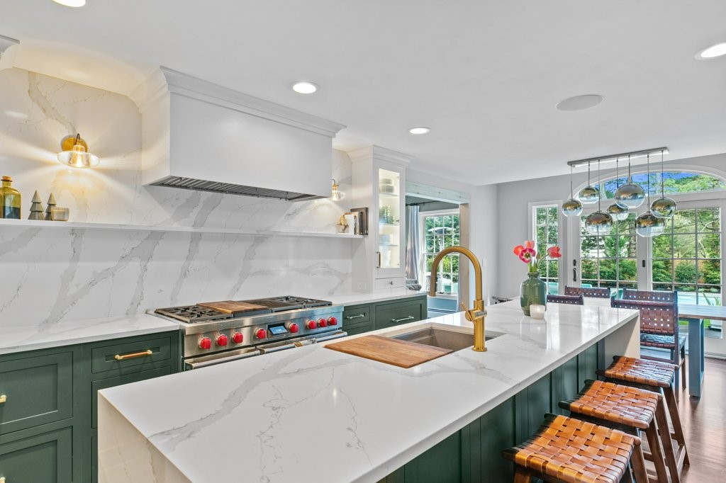 4 Deep Meadow Road Barrington, RI 02806 - Photo 8 of 47 Gallery Image 8