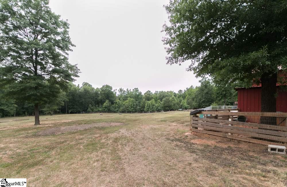 1551 A B Jacks Road Clinton, SC 29325 - Photo 29 of 31 Gallery Image 29