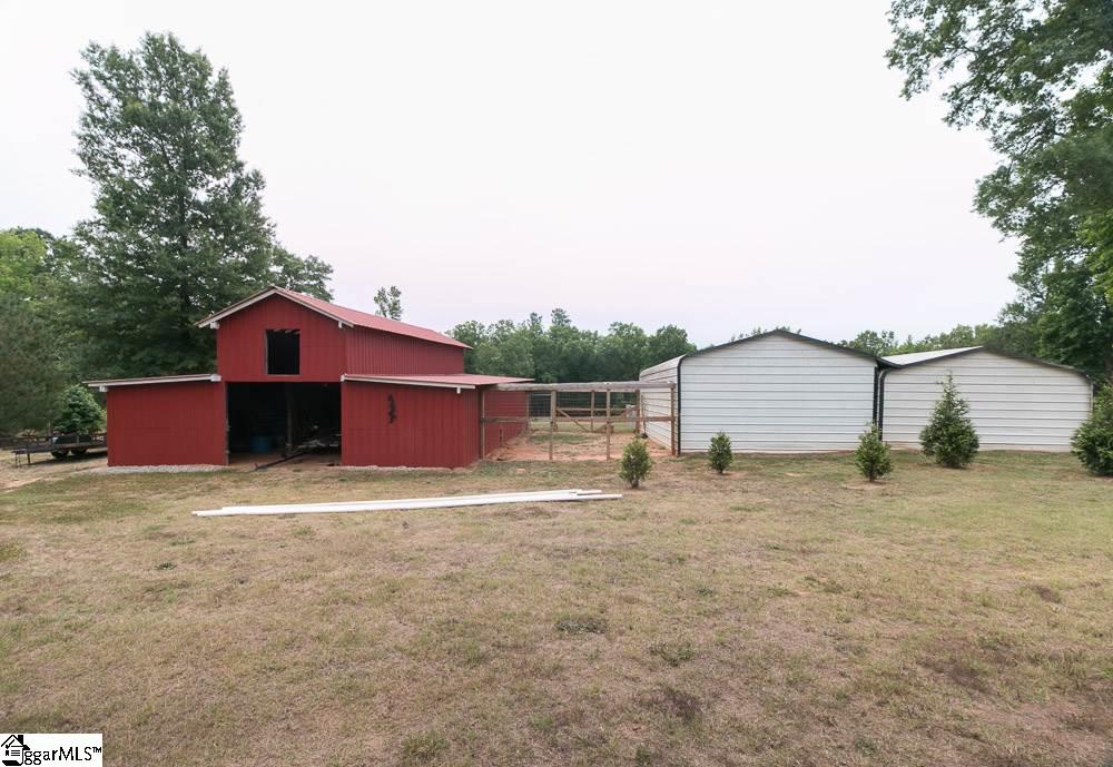 1551 A B Jacks Road Clinton, SC 29325 - Photo 6 of 31 Gallery Image 6