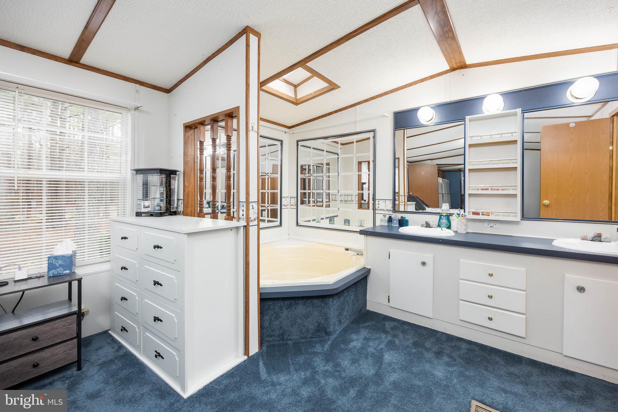 22139 Royal Oak Road Quantico, MD 21856 - Photo 27 of 60 Owners Bath