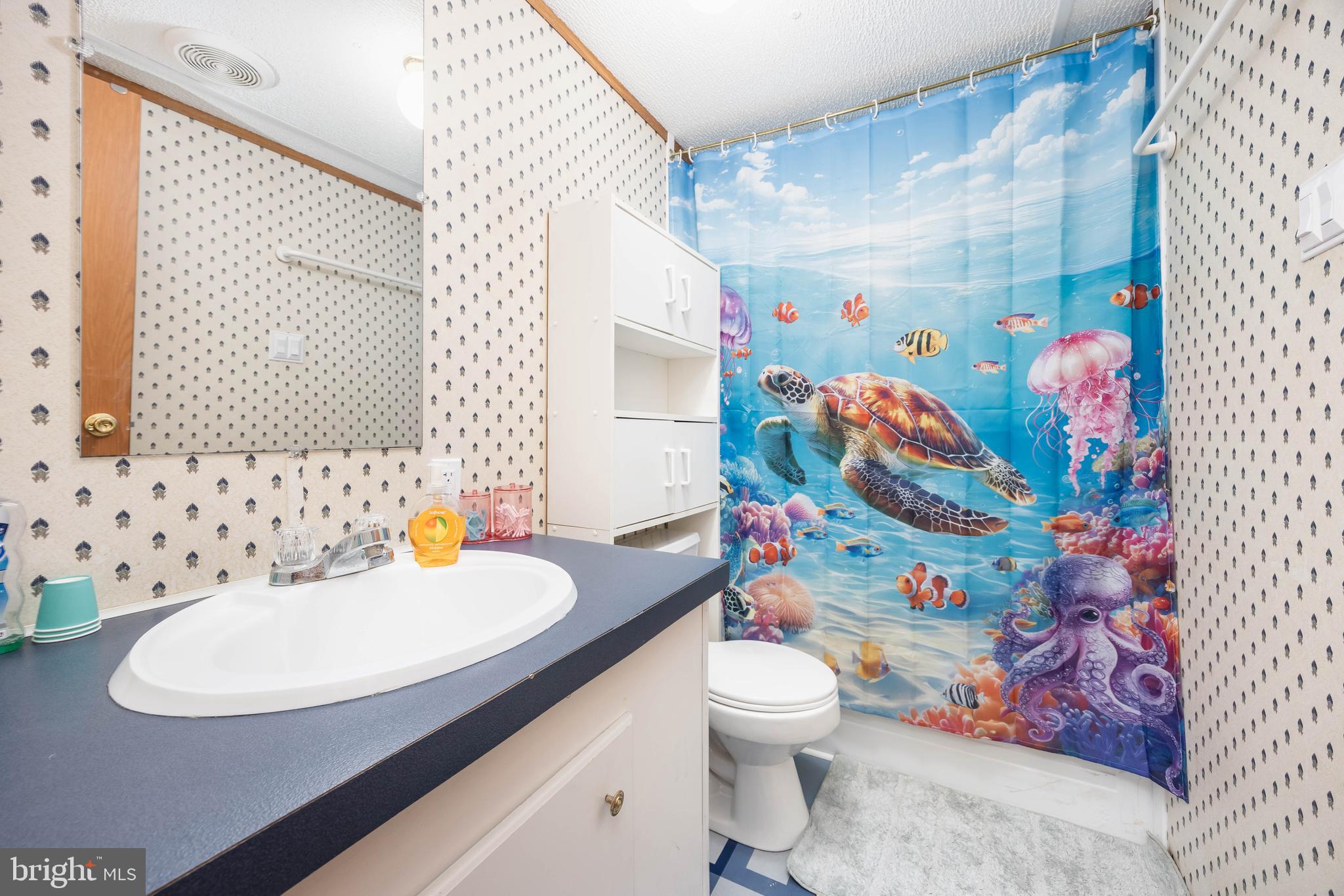 22139 Royal Oak Road Quantico, MD 21856 - Photo 36 of 60 Bathroom 2