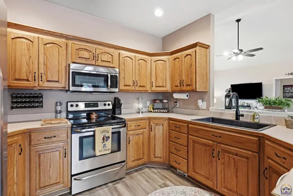 $689,900 | 6016 Olympia Street, Topeka, KS 66617