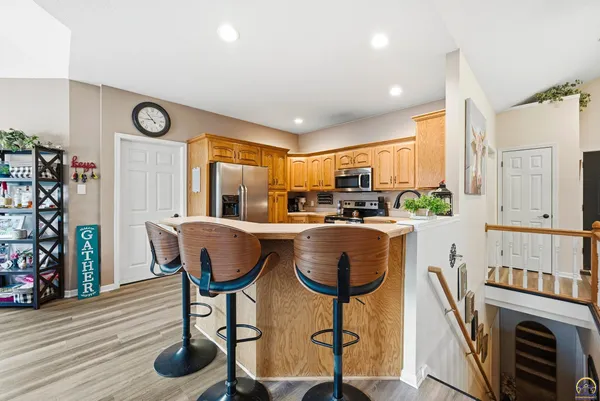 $689,900 | 6016 Olympia Street, Topeka, KS 66617