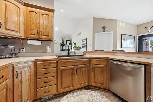 $689,900 | 6016 Olympia Street, Topeka, KS 66617