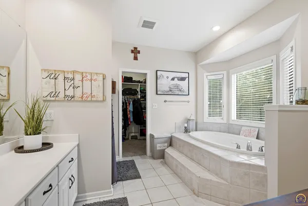 $689,900 | 6016 Olympia Street, Topeka, KS 66617