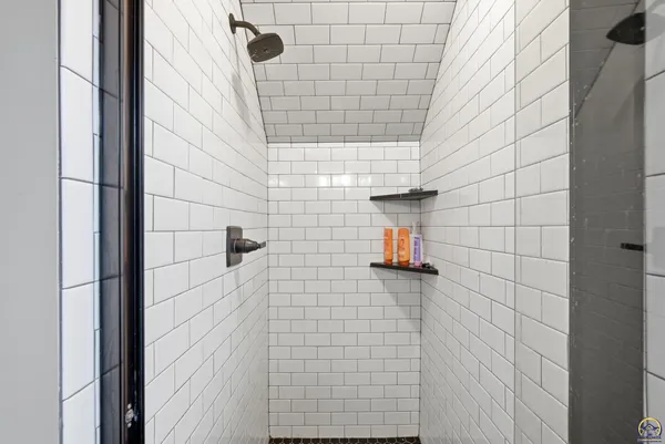 $689,900 | 6016 Olympia Street, Topeka, KS 66617