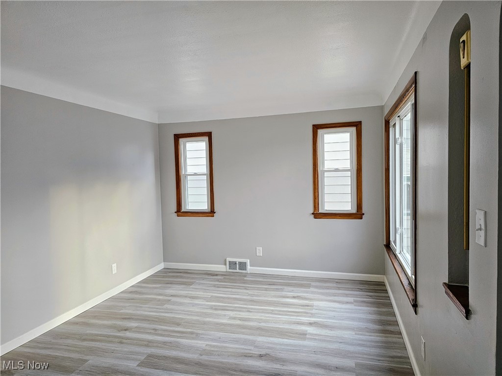 5919 Turney Road Cleveland, OH 44125 - Photo 3 of 49 Gallery Image 3