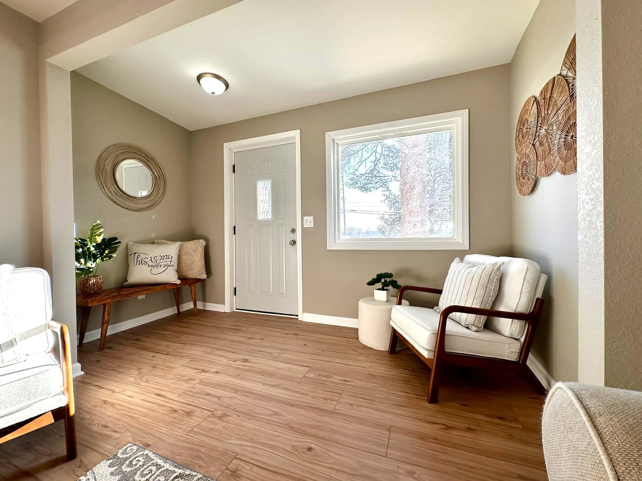 2702 Springbrook Road Pleasant Prairie, WI 53143 - Photo 2 of 13 Front entry area