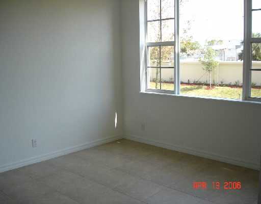37 Lancaster Road Boynton Beach, FL 33426 - Photo 8 of 16 Additional Photo