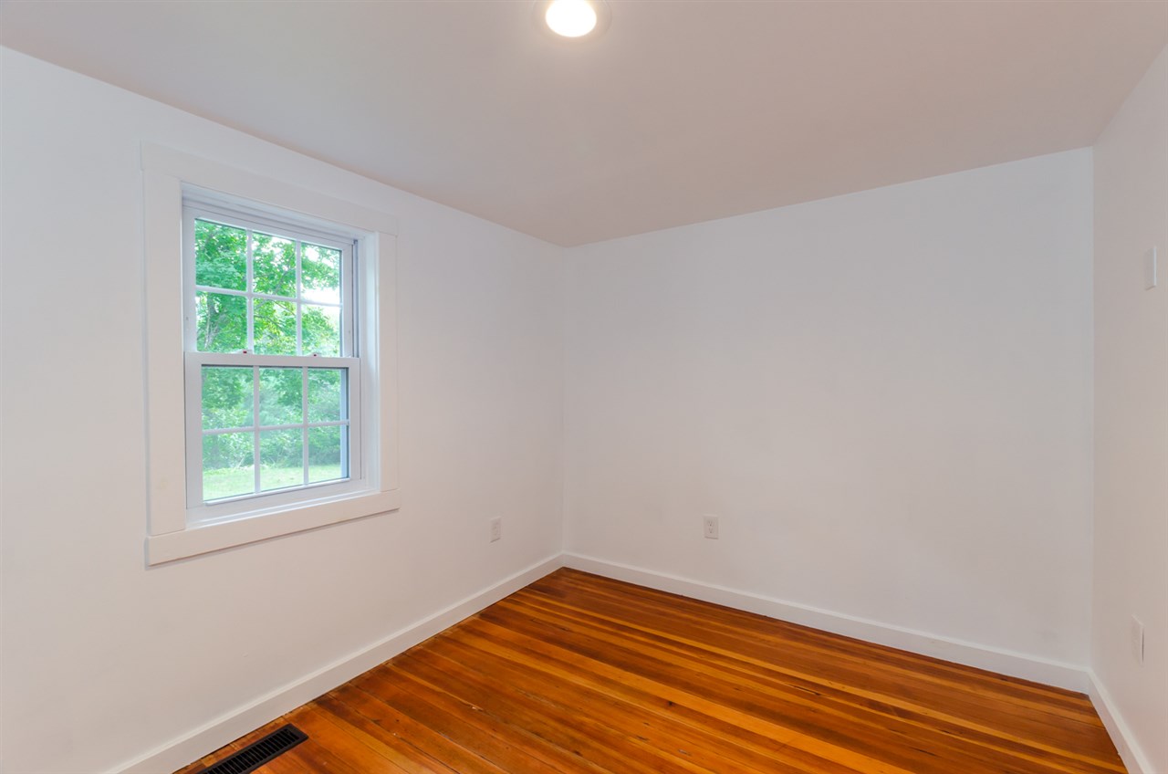 9 North Pembroke Road Epsom, NH 03234 - Photo 13 of 36 Gallery Image 13
