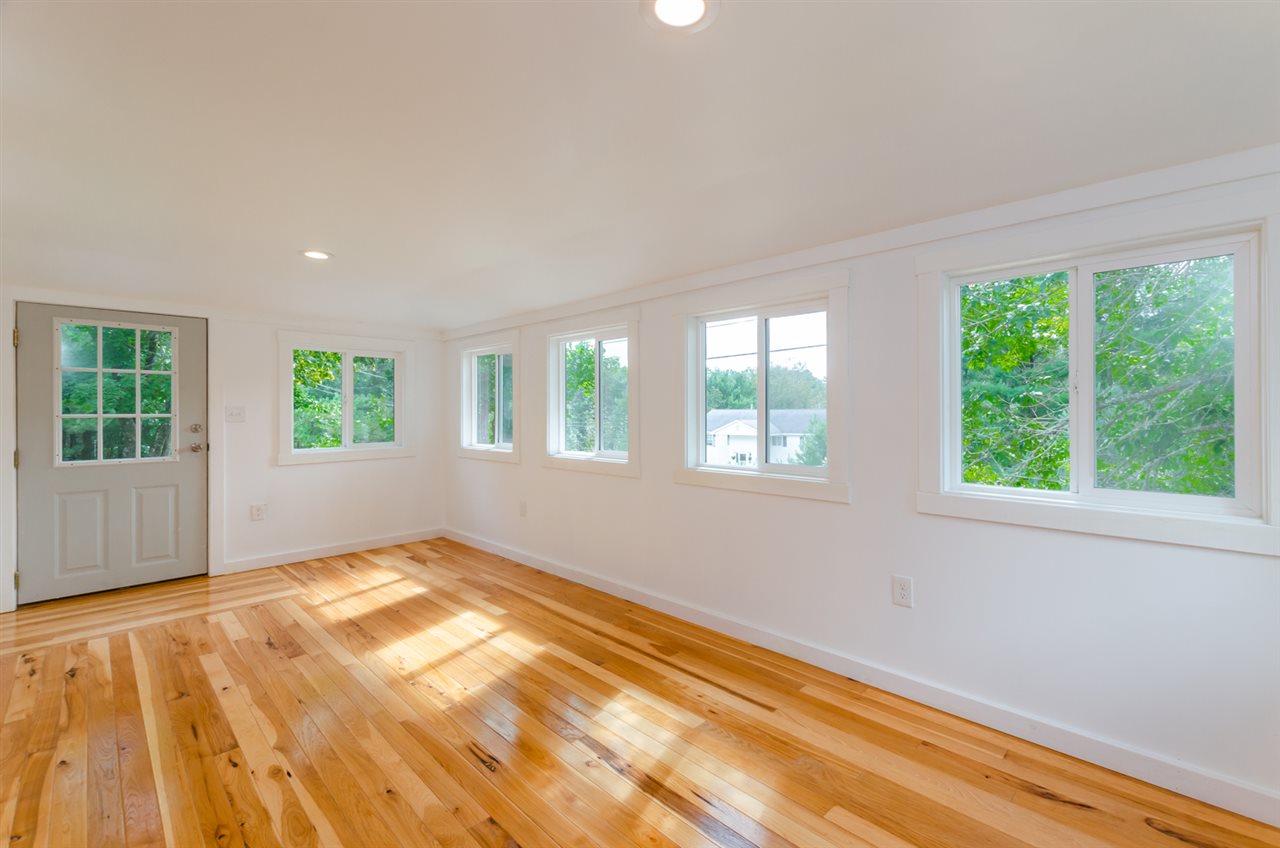 9 North Pembroke Road Epsom, NH 03234 - Photo 5 of 36 Gallery Image 5