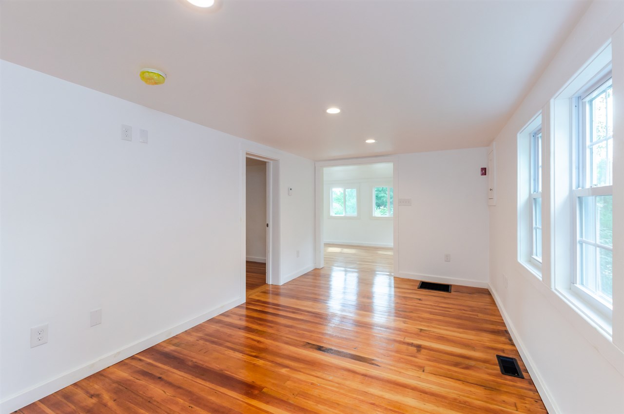 9 North Pembroke Road Epsom, NH 03234 - Photo 10 of 36 Gallery Image 10