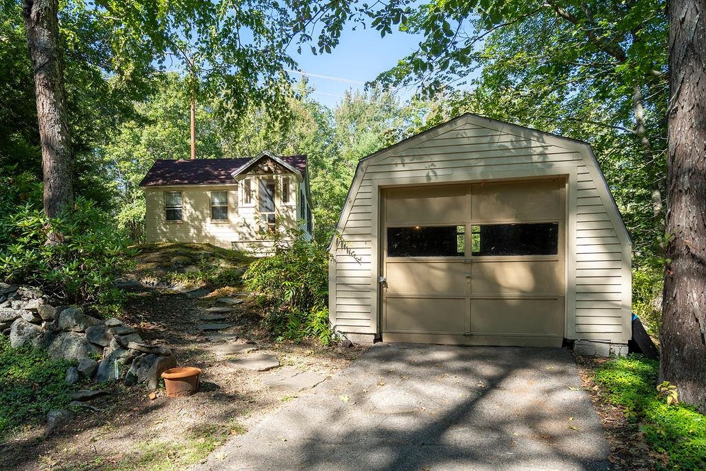 58 Boyds Corner Road South Berwick, ME 03908 - Photo 4 of 32 Gallery Image 4