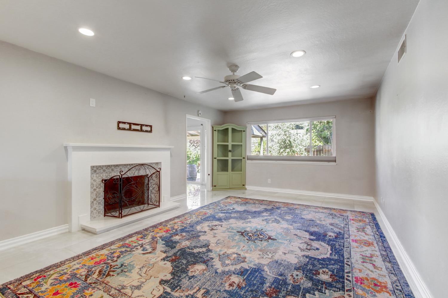 3226 Murchison Way Carmichael, CA 95608 - Photo 4 of 45