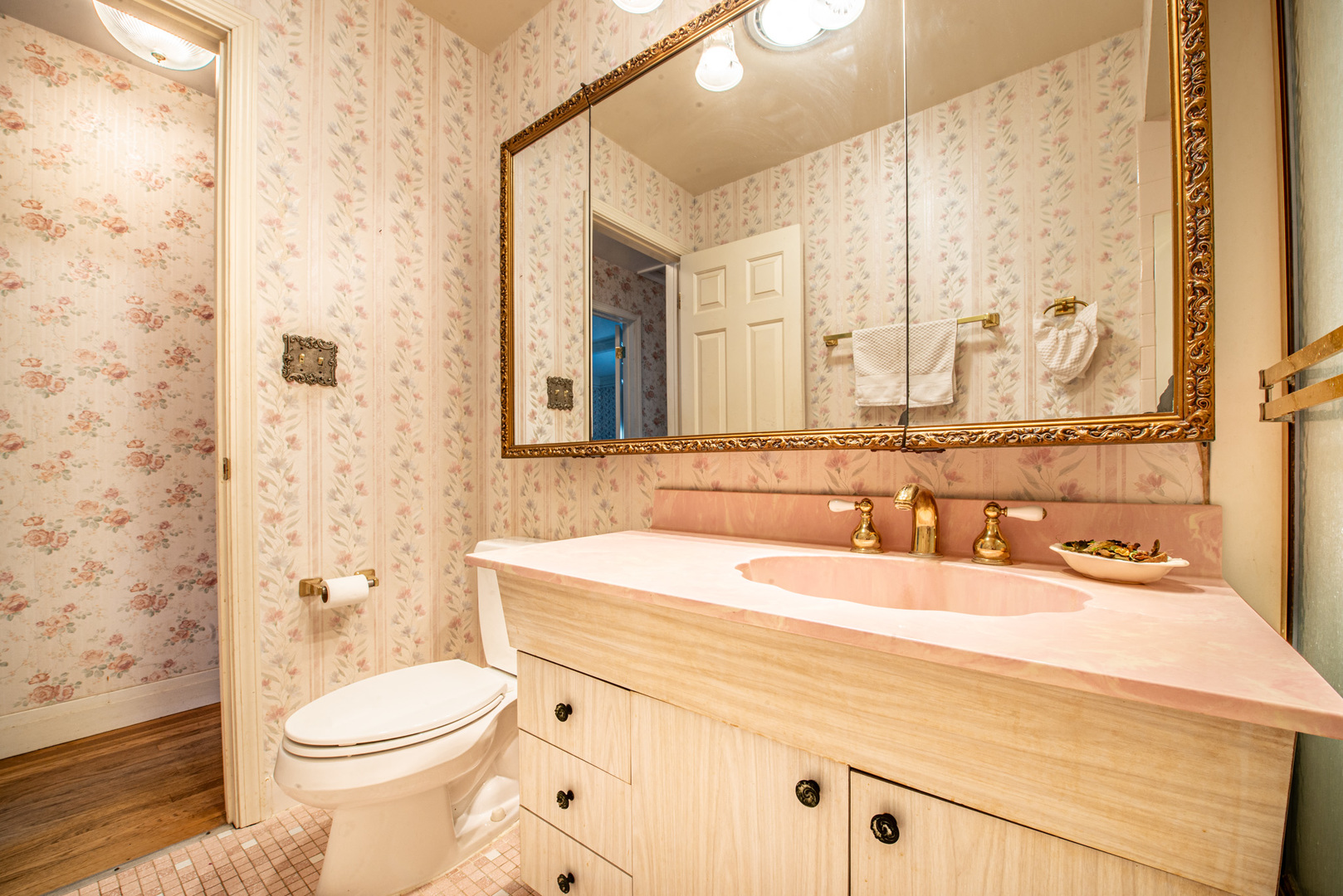 6N287 Rosedale Avenue Roselle, IL 60172 - Photo 36 of 62 Gallery Image 36