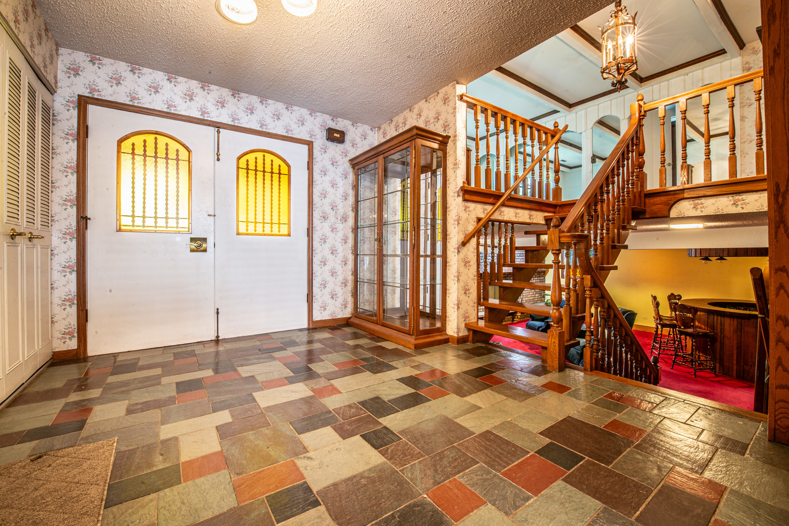 6N287 Rosedale Avenue Roselle, IL 60172 - Photo 5 of 62 Gallery Image 5