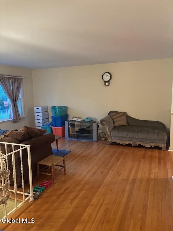 3087 Lone Pine Road Schenectady, NY 12303 - Photo 14 of 54 Living room