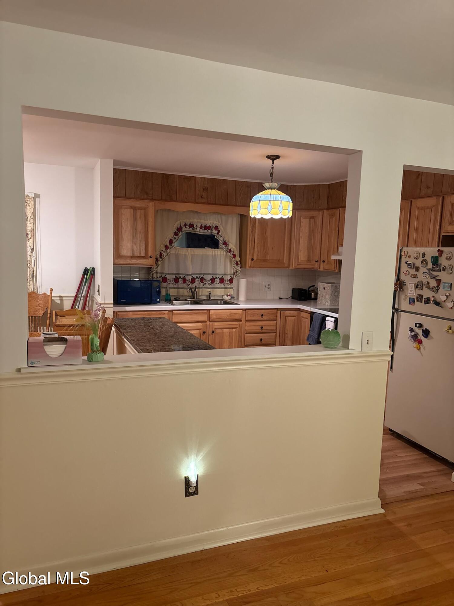 3087 Lone Pine Road Schenectady, NY 12303 - Photo 15 of 54 living room to k