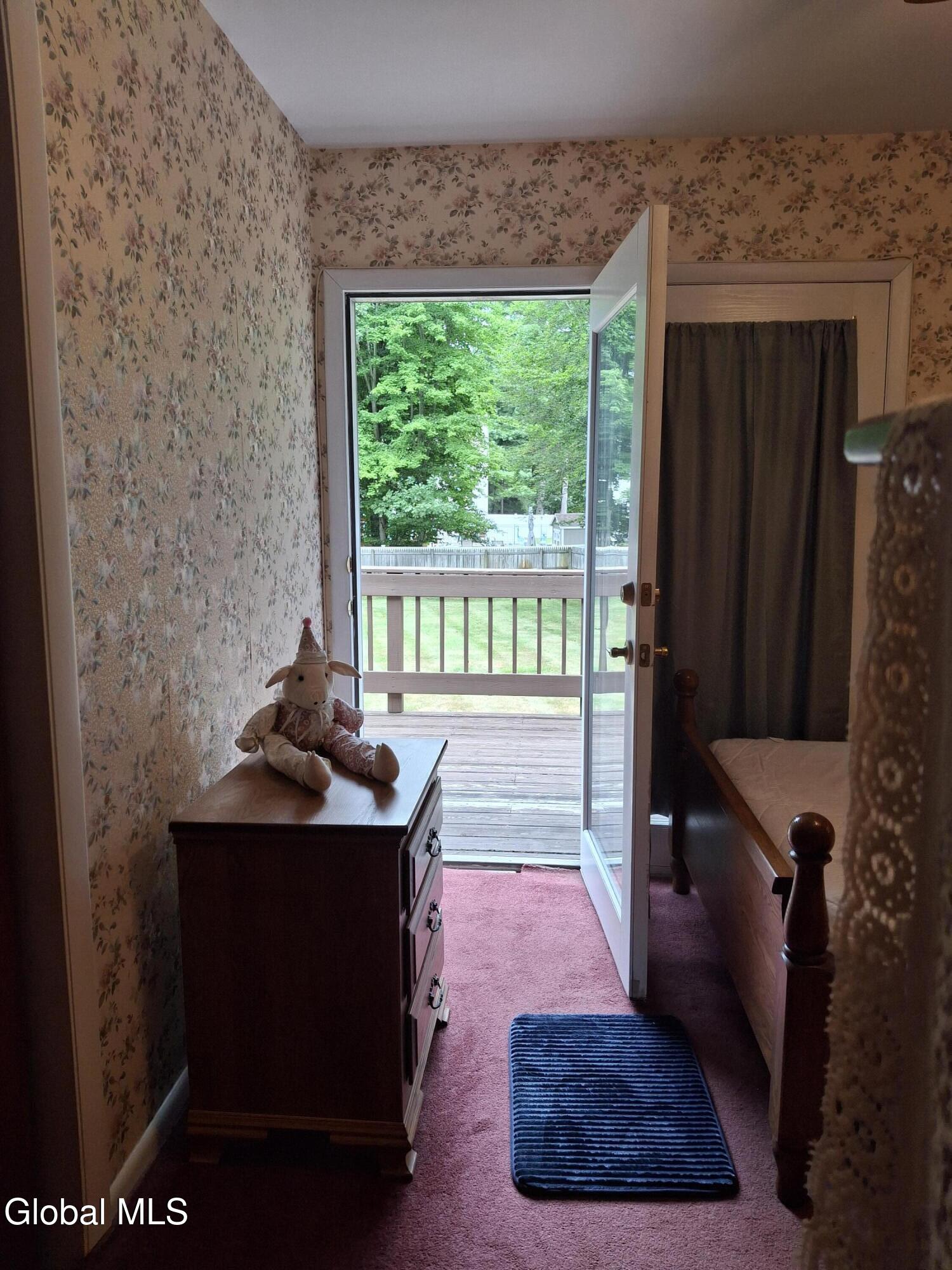 3087 Lone Pine Road Schenectady, NY 12303 - Photo 17 of 54 Bedroom 1