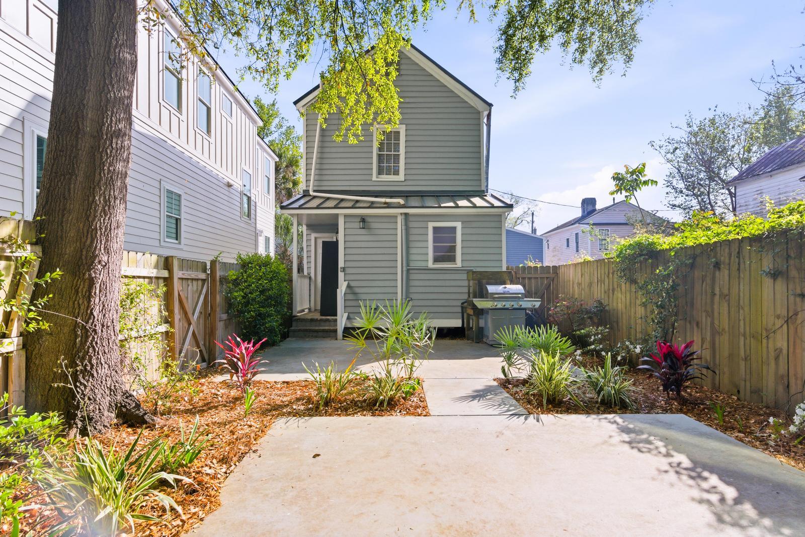 7 Lapp's Court Charleston, SC 29403 - Photo 2 of 23 19