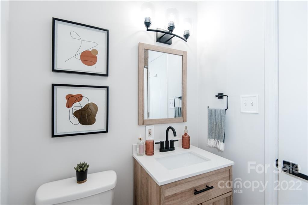 4918 Valley Stream Road Charlotte, NC 28209 - Photo 9 of 15 Gallery Image 9