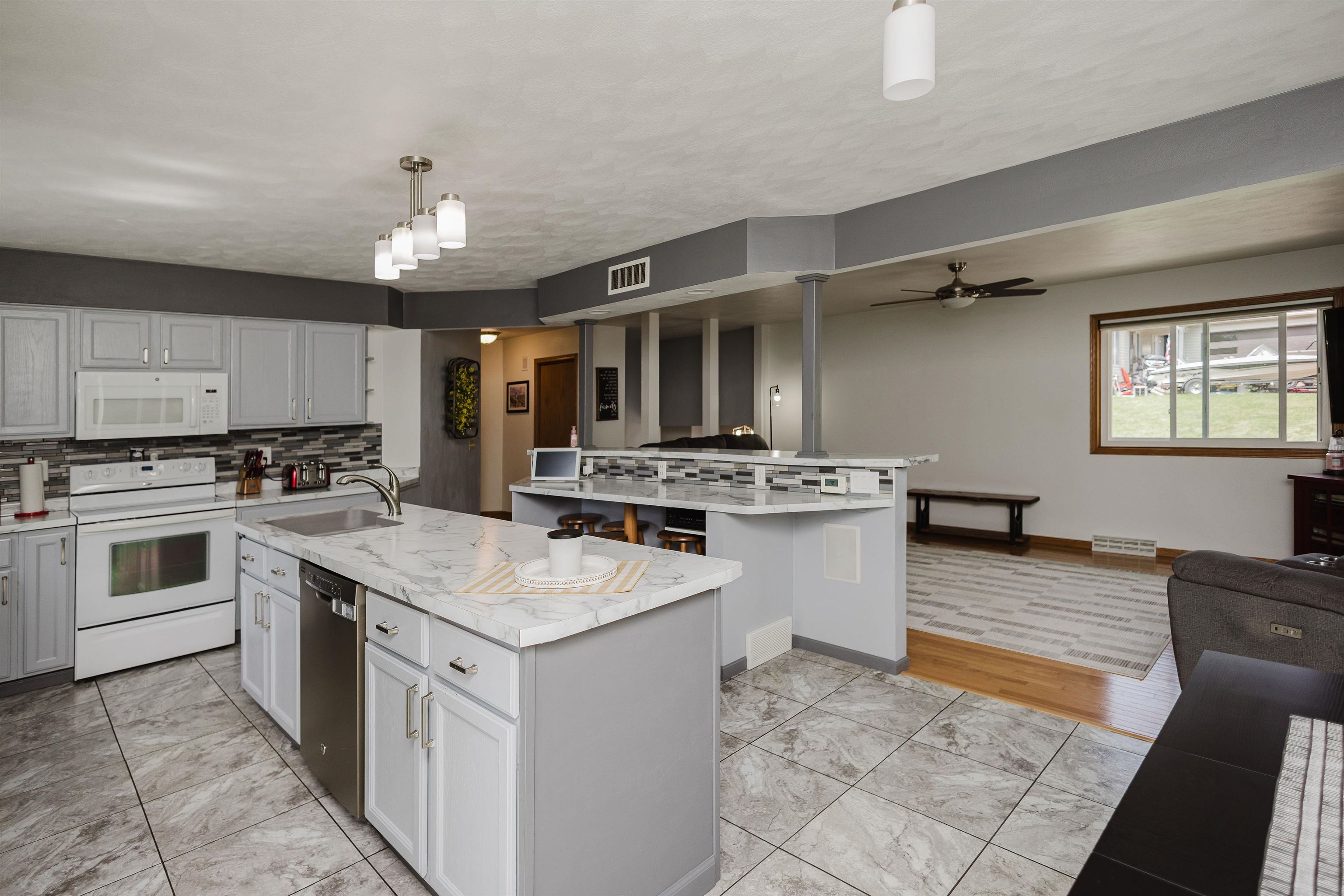 333 Harris Street Mineral Point, WI 53565 - Photo 10 of 55