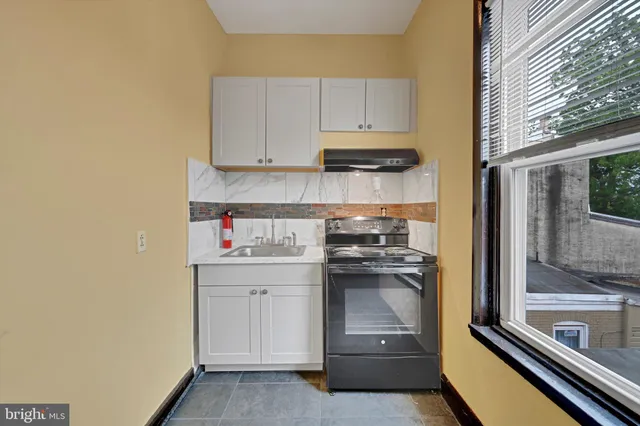 $395,000 | 226 South 5th Street, Reading, PA 19602