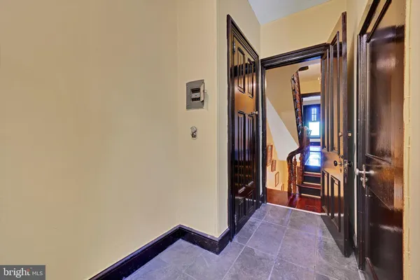 $395,000 | 226 South 5th Street, Reading, PA 19602