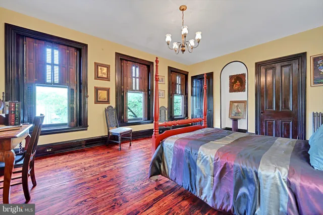 $395,000 | 226 South 5th Street, Reading, PA 19602