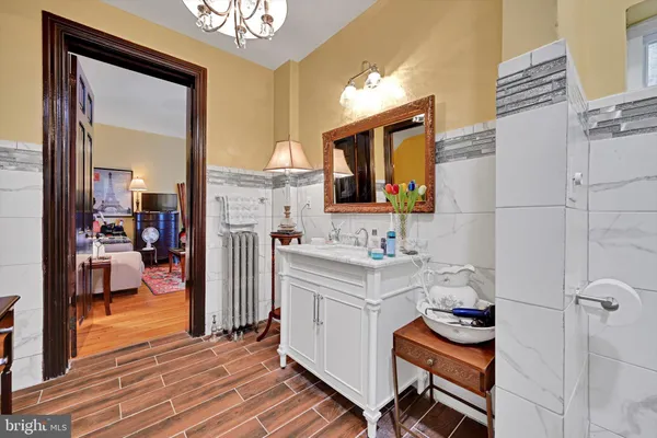 $395,000 | 226 South 5th Street, Reading, PA 19602