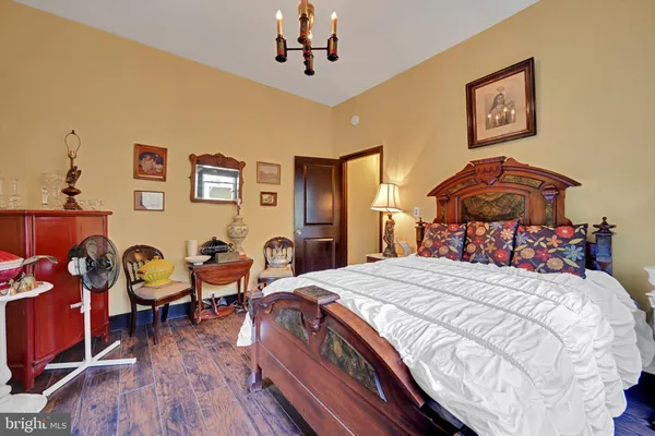 $395,000 | 226 South 5th Street, Reading, PA 19602