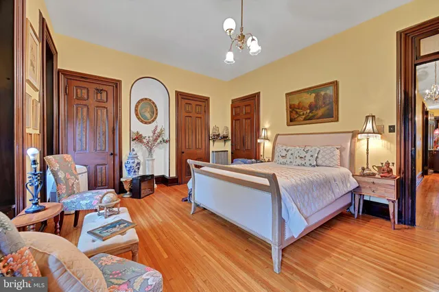 $395,000 | 226 South 5th Street, Reading, PA 19602