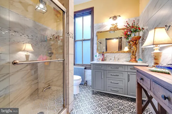 $395,000 | 226 South 5th Street, Reading, PA 19602