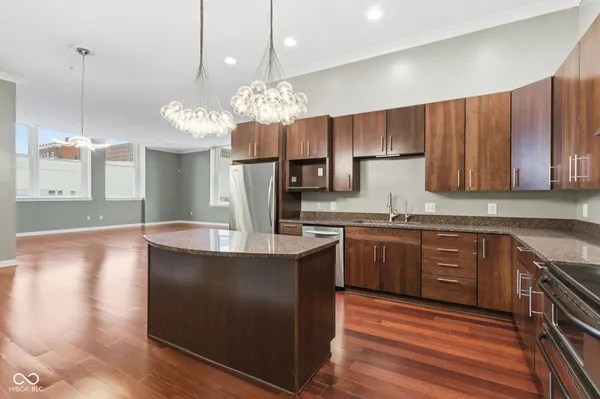 $2,800 | 141 South Meridian Street, Unit 501, Indianapolis, IN 46225