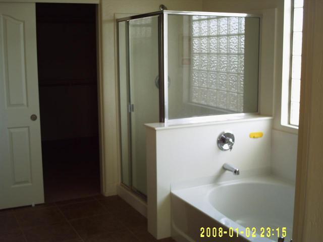 9680 Barley Road Florence, AZ 85132 - Photo 8 of 8 Master Bathroom