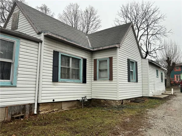 $68,500 | 537 South Cedar Avenue, Independence, MO 64053