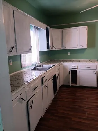 $68,500 | 537 South Cedar Avenue, Independence, MO 64053