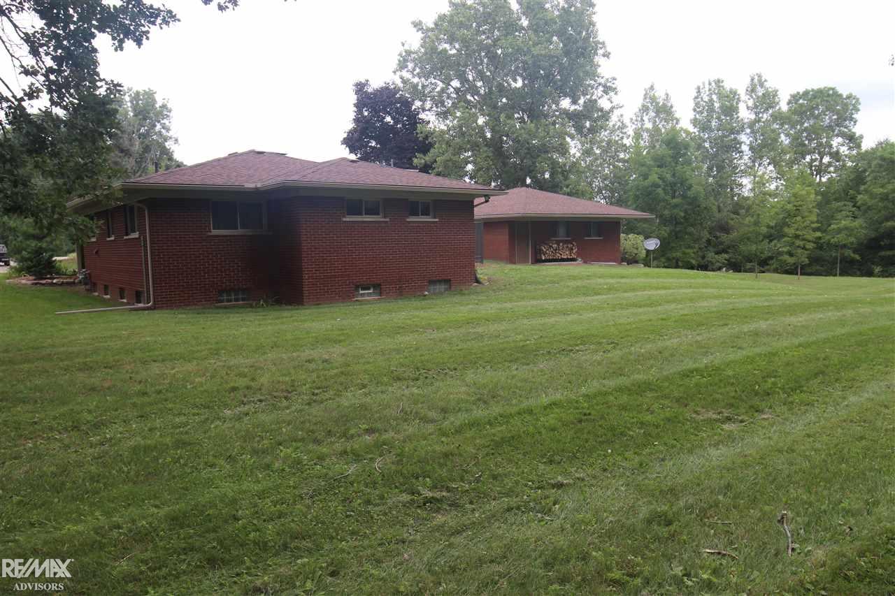 20196 Armada Ridge Road Armada, MI 48005 - Photo 7 of 55