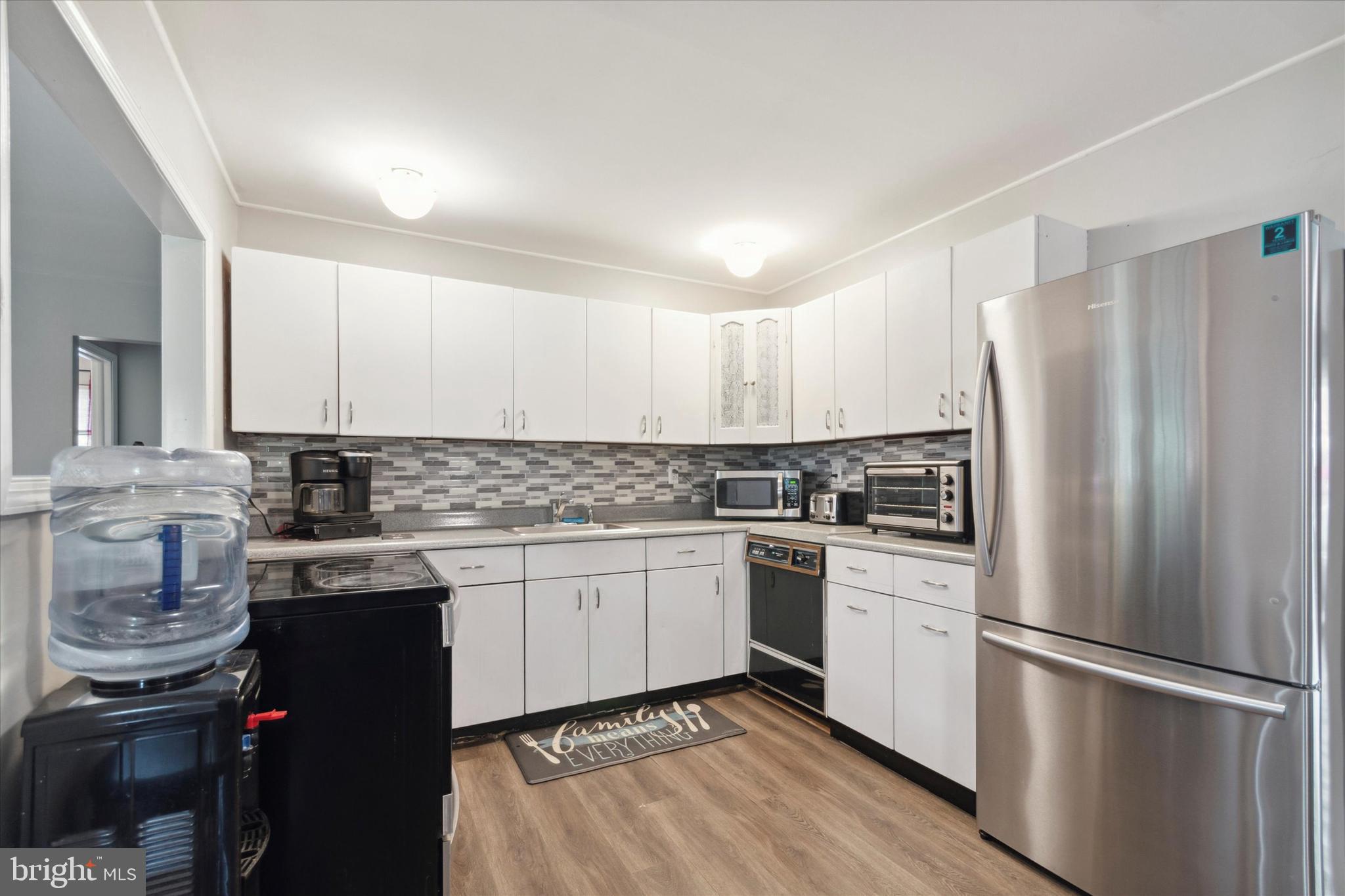 25 Horn Road Levittown, PA 19056 - Photo 13 of 50 Gallery Image 13