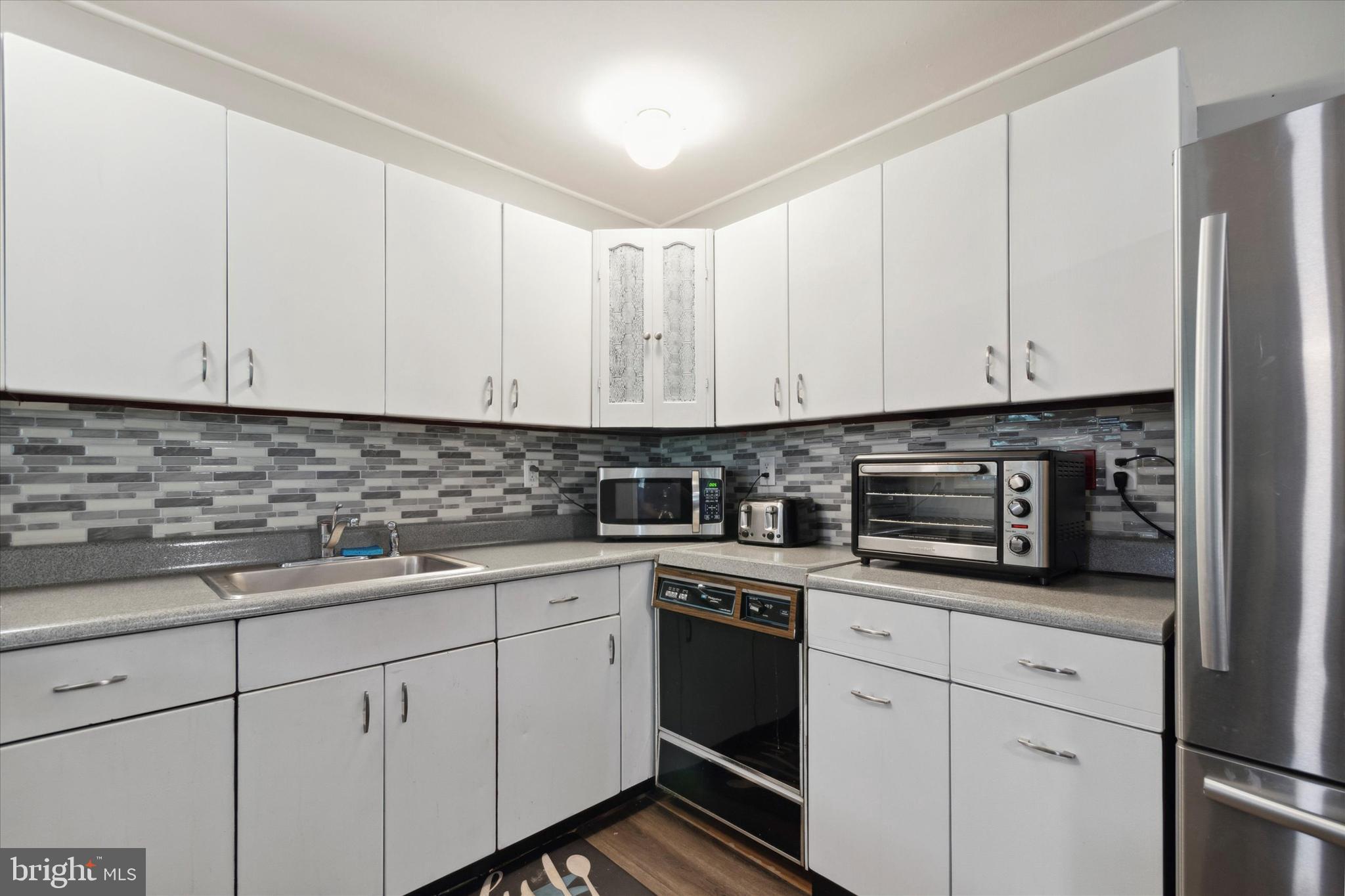 25 Horn Road Levittown, PA 19056 - Photo 16 of 50 Gallery Image 16
